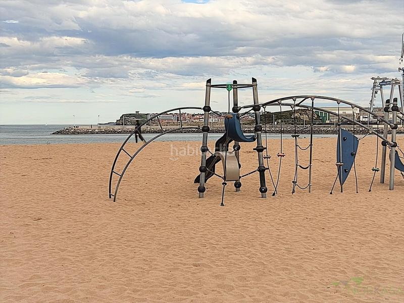 Foto 73a6be84-451b-41e5-8bae-08e5769a842c. Terreno residencial terreno en Jove Gijón