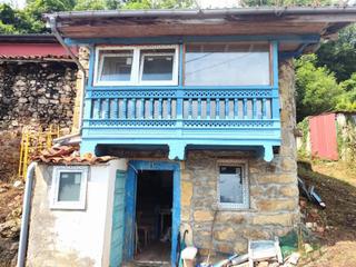 Casa adossada  Lugar faedo. Quirscasa