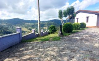 Xalet  Lugar niao. Cabraneschalet