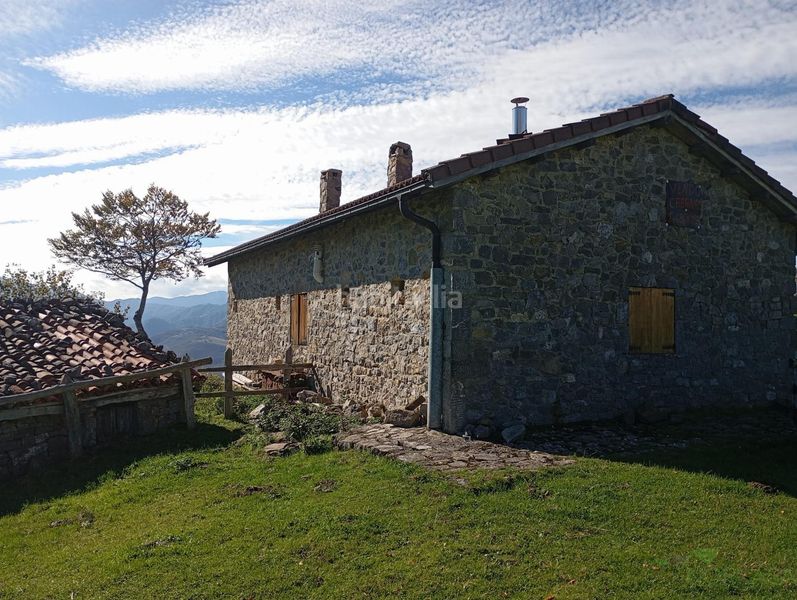 Foto 273eea90-6945-4046-ad34-679e2cf716df. Casa amb calefacció a Quirós