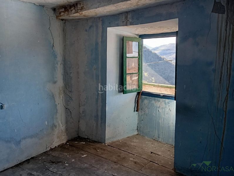 Foto 49925acc-0ec9-4acc-9f63-1d51cfa48619. Casa a Quirós