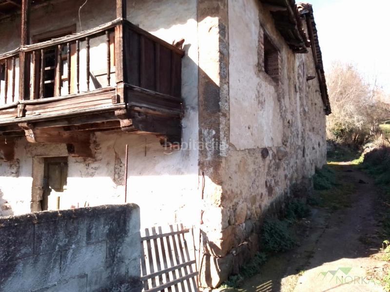 Foto ad4eb043-89d8-4dae-8a22-8900a7470a3a. Casa a Quirós