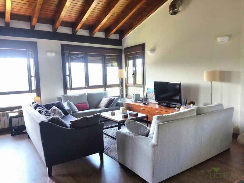 Foto 87b89d69-f44f-4d99-b86a-c0a222818292. Xalet amb calefacció aparcament a Cabranes