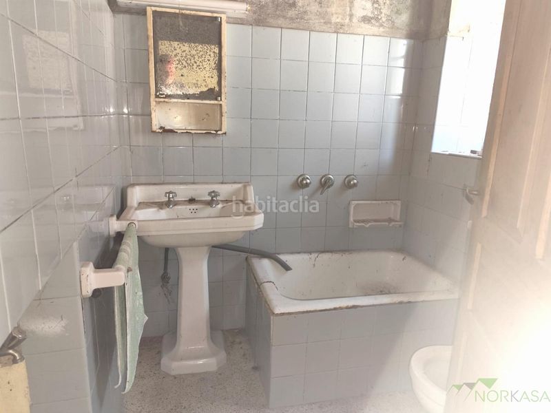 Foto c1b7e7c9-55fd-4263-8f87-4924073c3ab9. Casa a Salas