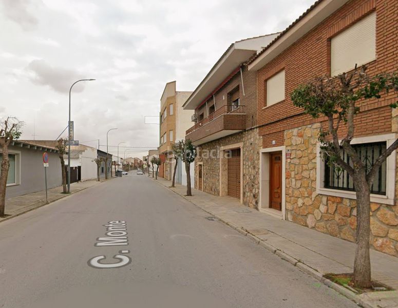 Foto c277ded6-8aff-4afc-87b2-6e9b4c78ff6d. Edifici a Quintanar de la Orden