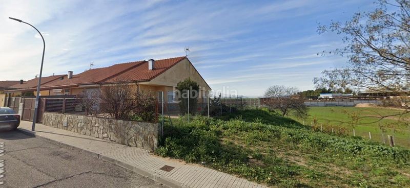 Foto 24ab535d-e648-4531-965a-8164917654c3. Casa adossada amb aparcament a Novés