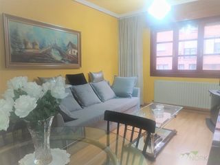 Miete Etagenwohnung  Torrecerredo. Oviedopiso