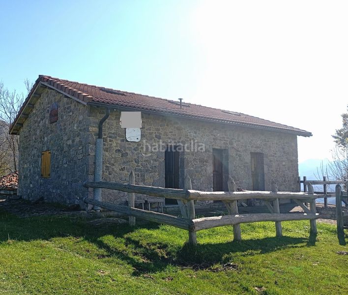 Foto 2810647b-d01e-4fb1-9e3b-dc03c2b93577. Casa amb calefacció a Quirós
