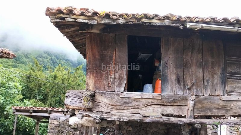 Foto 6954c64a-07f9-4fa8-90cd-c95937321706. Casa amb calefacció a Quirós