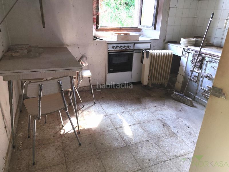 Foto 147f07d4-bed5-4d63-a832-acd8caf13ba2. Casa a Salas