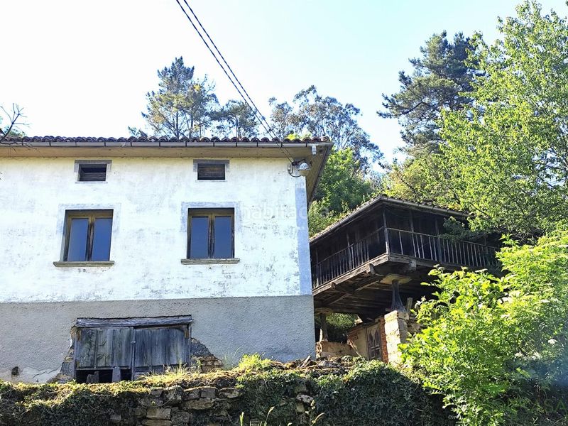 Foto cecaefca-edf2-4674-a0c8-8d20643c1f57. Casa a Salas