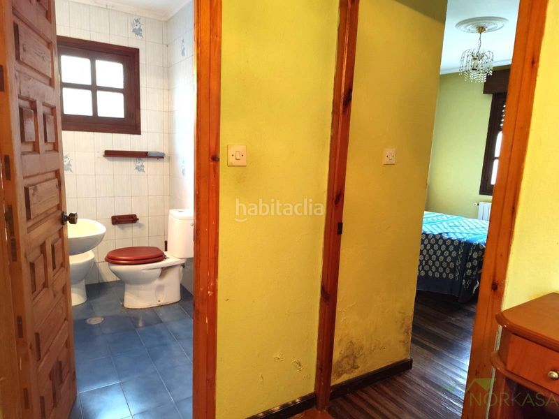 Foto 430bab2d-b28b-4a4f-9efb-0d6fdf55a2ac. Casa a Quirós