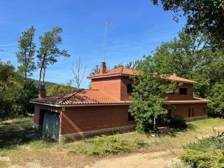 Casa a Caldes de Malavella. Bonita casa aislada situada en la urbanización can carbonell de