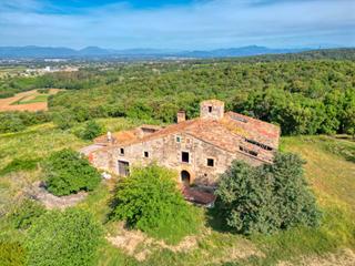 Finca rústica a Cassà de la Selva. Finca rústica en venta en cassà de la selva