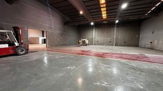 Nave industrial en Riudellots de la Selva