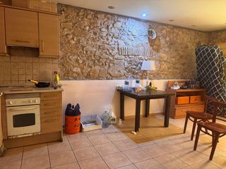 Casa a schiera in Carrer major 56. Casa en casco antiguo de sant joan de palamos con potencial para