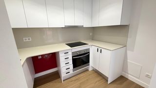 Miete Etagenwohnung  Carrer del carrilet. Acogedor piso en alquiler en de 1 habitación — 650 €/mes