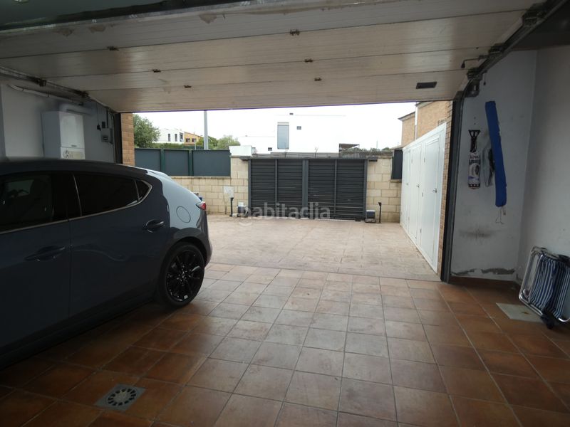 Foto e500ea2b-ae0d-41ad-aec0-8005f96a08af. Xalet amb calefacció aparcament piscina a Llagostera