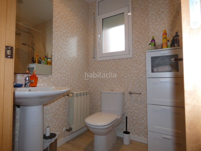Foto e6c13bc9-1eb3-45ca-b25b-08bb9d0c92a7. Xalet amb calefacció aparcament piscina a Llagostera