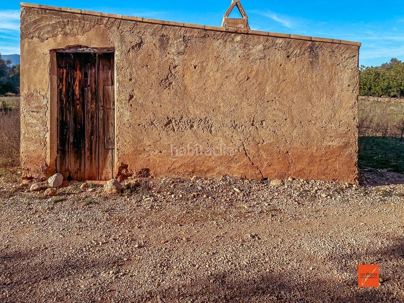 Foto e9bfeee5-697f-432b-9049-b35640cfac4a. Masia a Santa Bàrbara