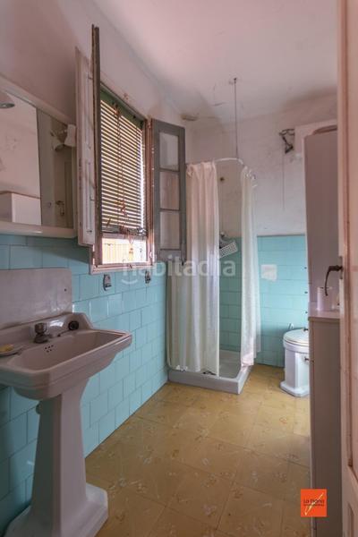 Foto ea68b588-ec87-4670-bd70-d7cd0a3bcb5b. House with parking in Santa Bàrbara
