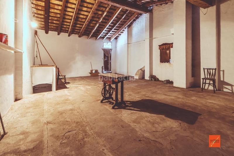 Foto 9e66e3df-5a49-44a0-8e4a-30996fe2012d. Casa bifamiliare in Santa Bàrbara