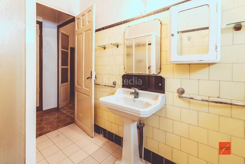 Foto ecbfa9b6-7c28-4436-a21b-68bc8badeb41. Casa bifamiliare in Santa Bàrbara