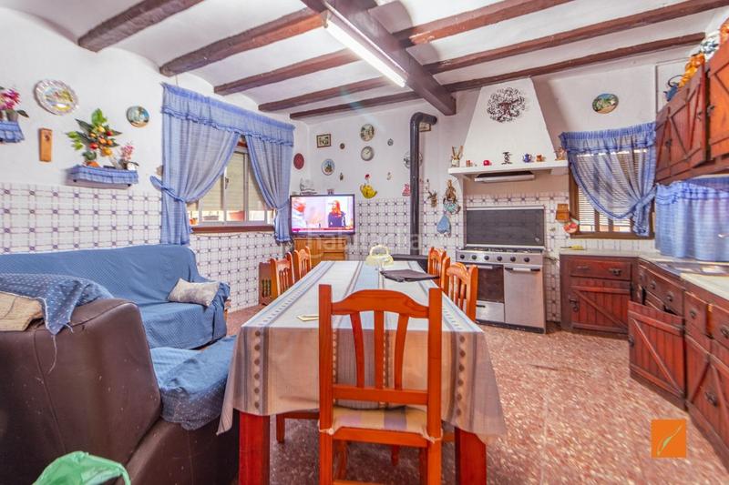 Foto 4a44a322-244e-4903-b3b1-5a2a13b82535. Masia amb aparcament a Masdenverge