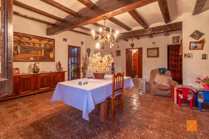 Foto 5851d4e0-836f-4d09-bc58-9536c2fff703. Masia amb aparcament a Masdenverge