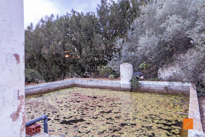 Foto cc2fc623-22b9-4977-9bda-25e99e979888. Masia amb aparcament a Masdenverge