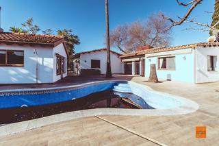 Xalet a Santa Bàrbara. Chalet en planta baja en venta en santa barbara tarragona