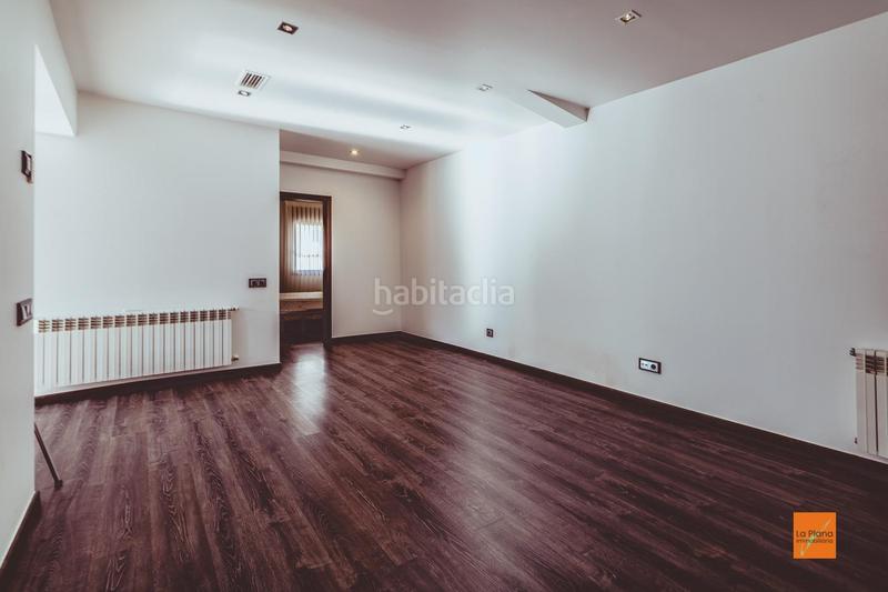 Foto adf15546-7902-46fe-95c4-3867a1cd70b2. Chalet with heating parking pool in Santa Bàrbara