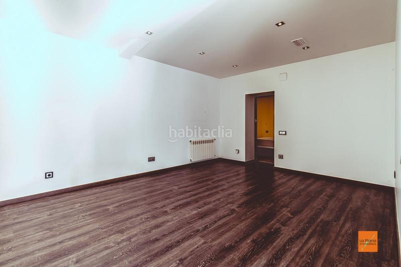 Foto cb8de076-132d-4e23-9147-501c8cb3df82. Chalet with heating parking pool in Santa Bàrbara