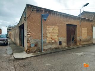 Local Comercial a Santa Bàrbara. Almacen y solar urbano en venta en santa barbara tarragona