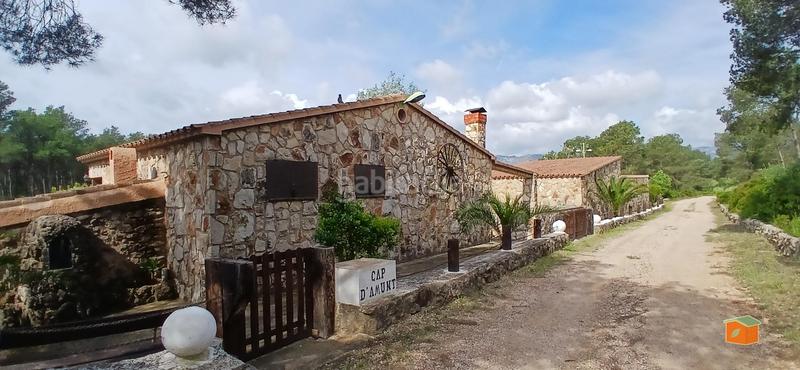 Foto 0f54074f-6f14-4503-91cb-9cdd4addce18. Masia amb calefacció aparcament piscina a Perelló (El)