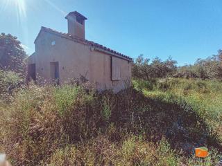 Masia a Godall. Casa rustica con terreno en venta en godall tarragona