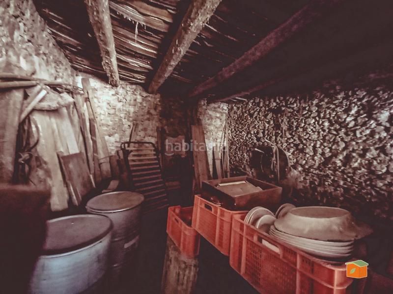 Foto 5b3e4ecc-18a4-4b5e-bf39-b51ba0f1d542. Maison jumelée dans Godall