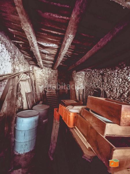 Foto c32e0abb-af32-4b0d-843a-7653b24576de. Maison jumelée dans Godall