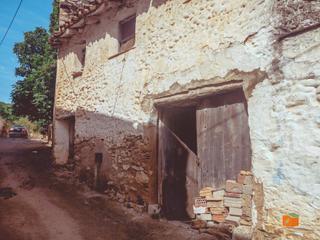 Casa a Godall. Casa para restaurar en venta en godall tarragona