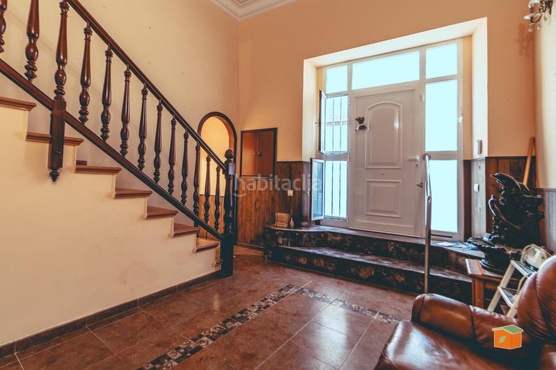 Foto 4f480553-740d-4684-898a-f461c0a71380. Casa aparellada amb calefacció a Casc Antic Amposta