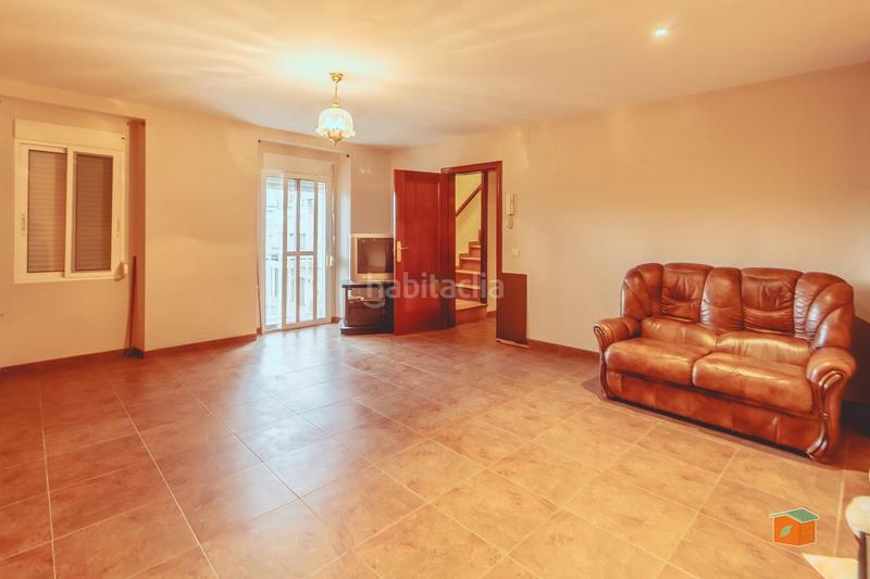 Foto a6b99cf3-00d1-4a46-9708-4c81a9a6d219. Casa aparellada amb calefacció a Casc Antic Amposta
