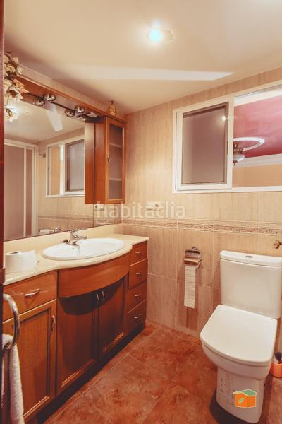 Foto b6786225-855d-4619-b968-894e9869a2b9. Casa aparellada amb calefacció a Casc Antic Amposta