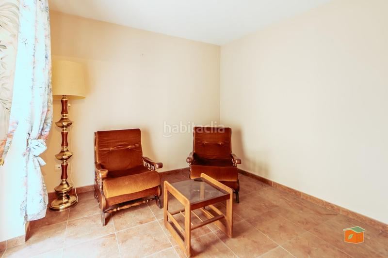 Foto e0b89d00-cdbf-4b87-9765-9b66a25da686. Casa aparellada amb calefacció a Casc Antic Amposta