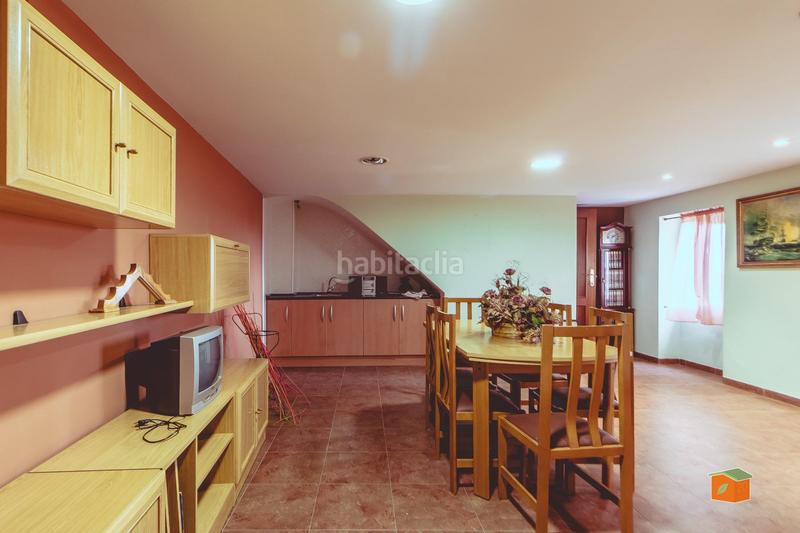 Foto e9b699b4-19be-4691-b589-dd811b2df0f2. Casa aparellada amb calefacció a Casc Antic Amposta
