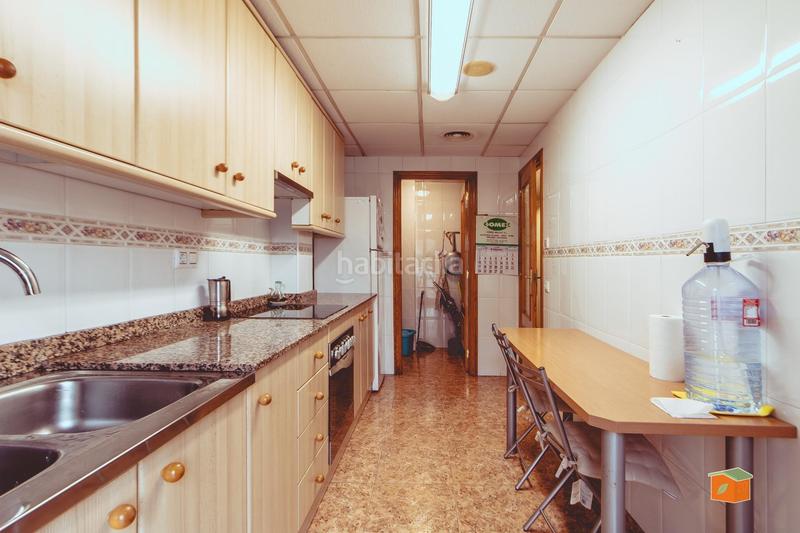 Foto e987f29b-c847-4e85-a3f0-f6d57a655a39. Appartamento con parcheggio in Zona Hospital Amposta