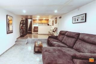 Casa a schiera in Alcanar. Venta de casa  adosada en alcanar centro