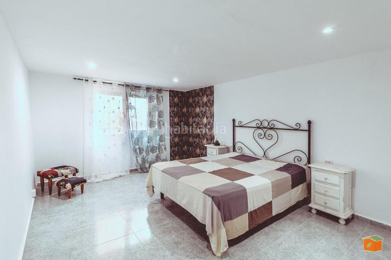 Foto f9e667de-6ab6-4e6b-939d-65295c086288. Casa adossada a Alcanar