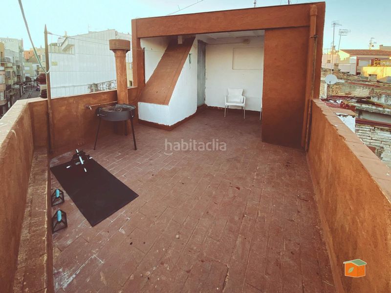 Foto 31e7678e-c70c-4d4d-8fe1-460c18e935ef. Casa adossada a Casc Antic Amposta