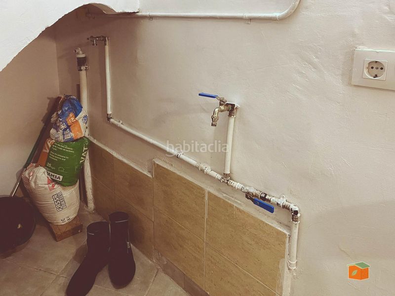 Foto 41bf33aa-d344-4399-8495-d264e88763ac. Casa adossada a Casc Antic Amposta