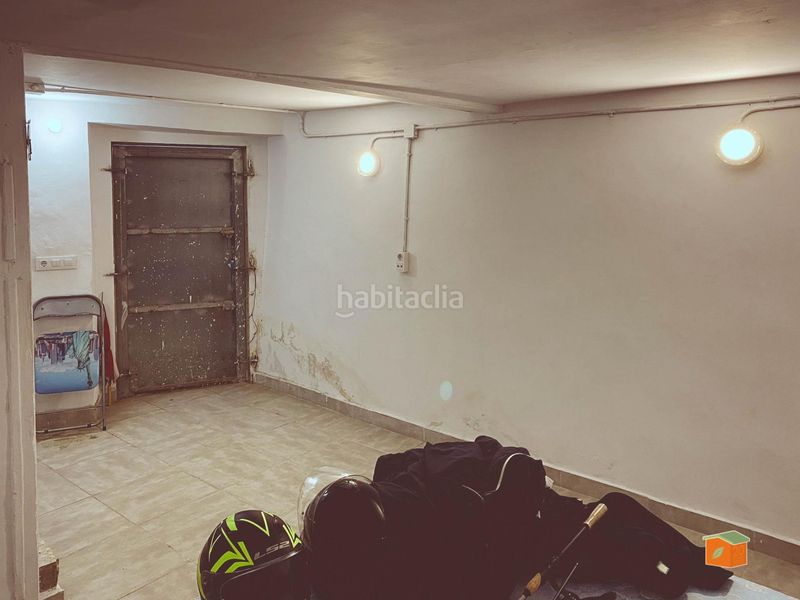 Foto 46821aa4-78f4-4774-b474-bf2f1fbf8c5c. Casa adossada a Casc Antic Amposta